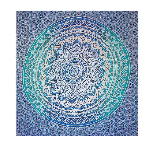 Detalle de la manta mandala azul, diseño intrincado en tonos azules