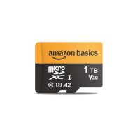 Tarjeta microSDXC de 1 TB Amazon Basics mostrando el logotipo y especificaciones de velocidad.