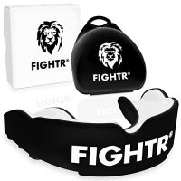 Protector bucal FIGHTR negro con caja blanca, ideal para deportes de lucha